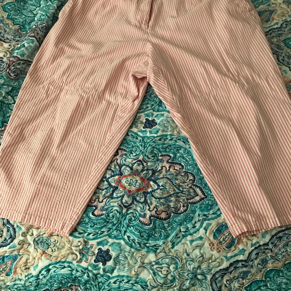 Liz Claiborne Capri pants